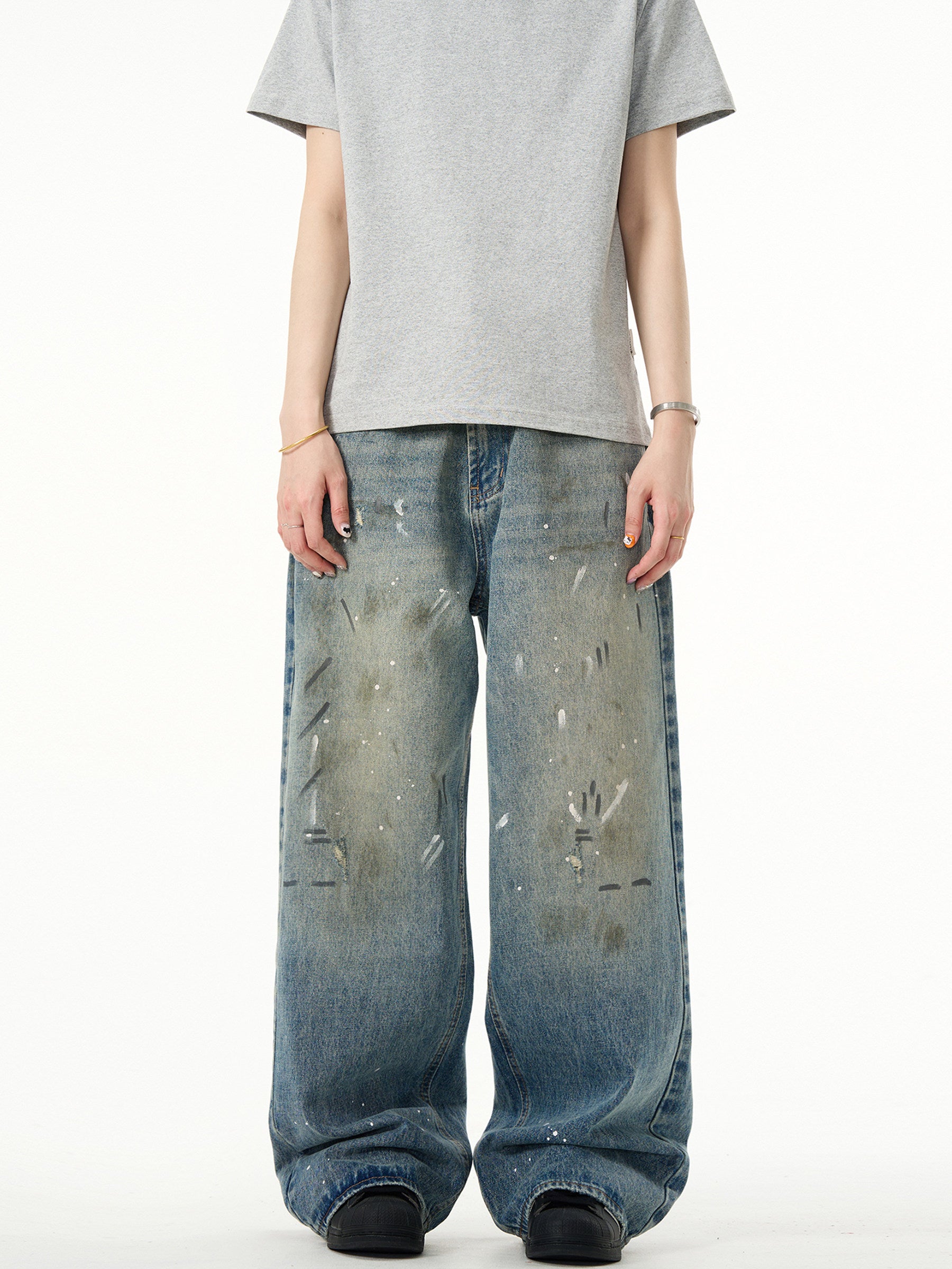 Studio Wash Wide Jeans