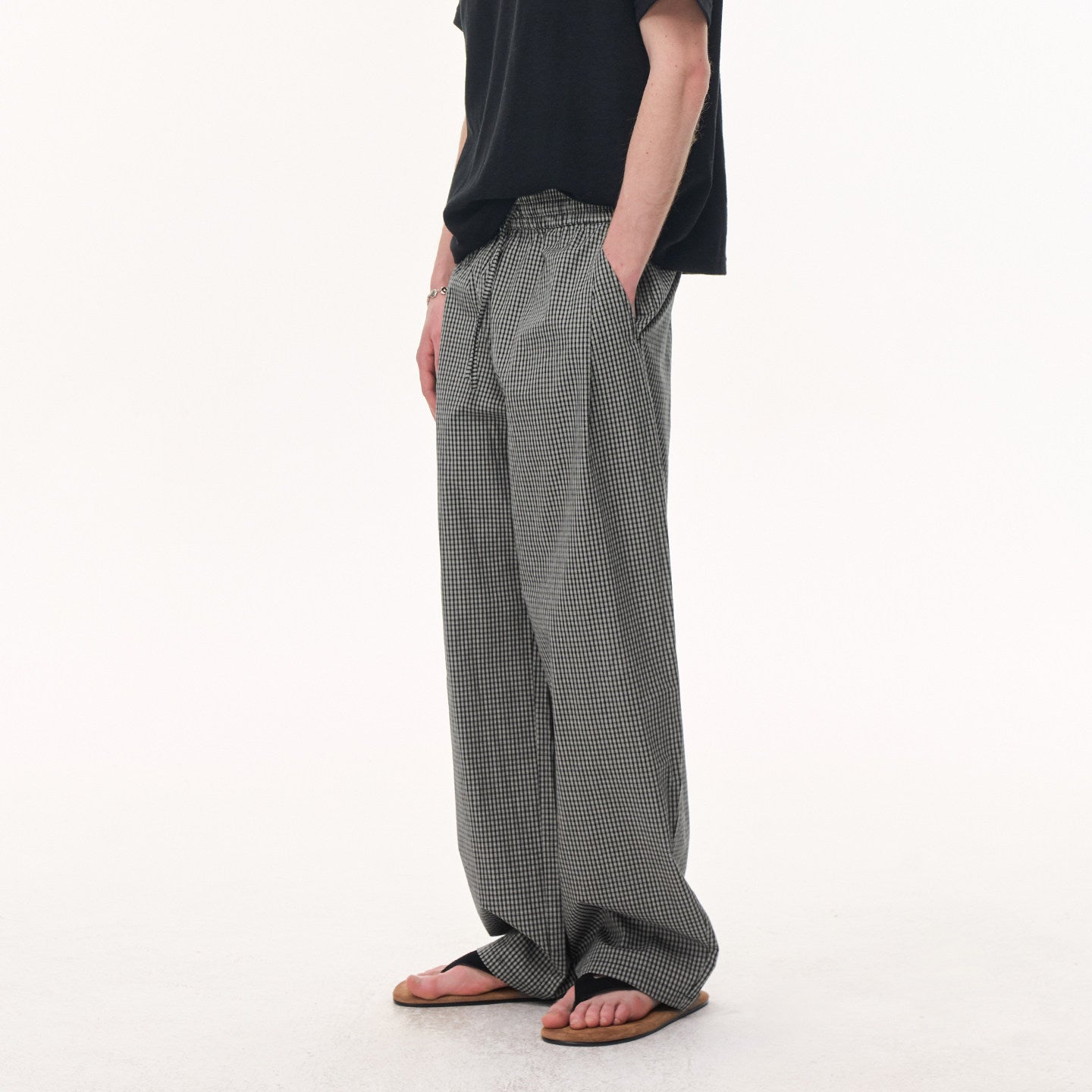 Vanta Pleated Check Trousers