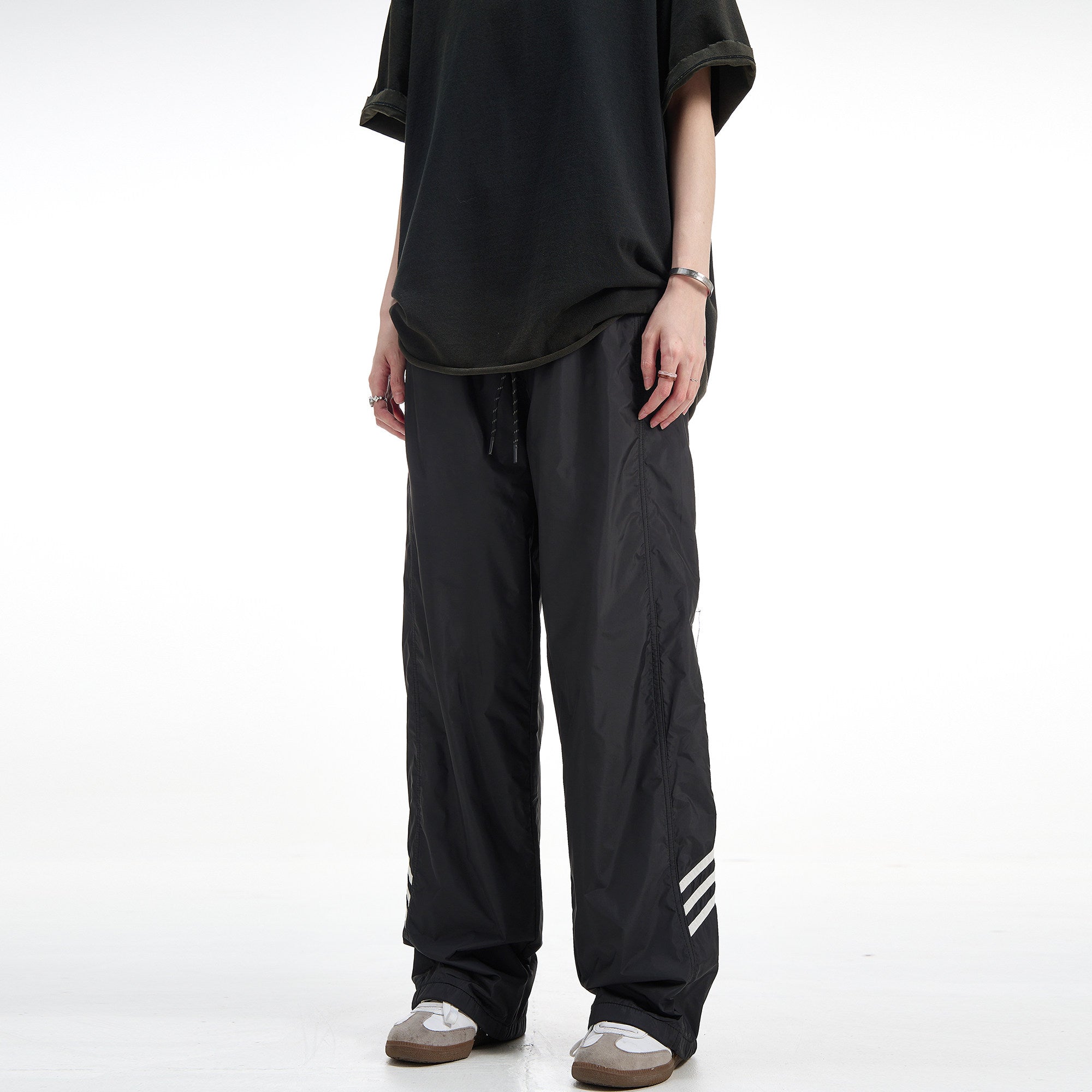 Essentials Line Sweats