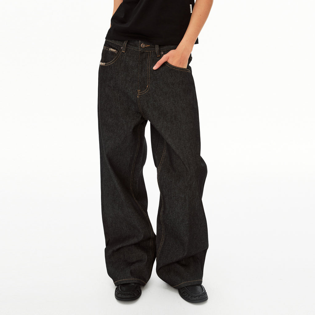 Vanta Core Straight Denim