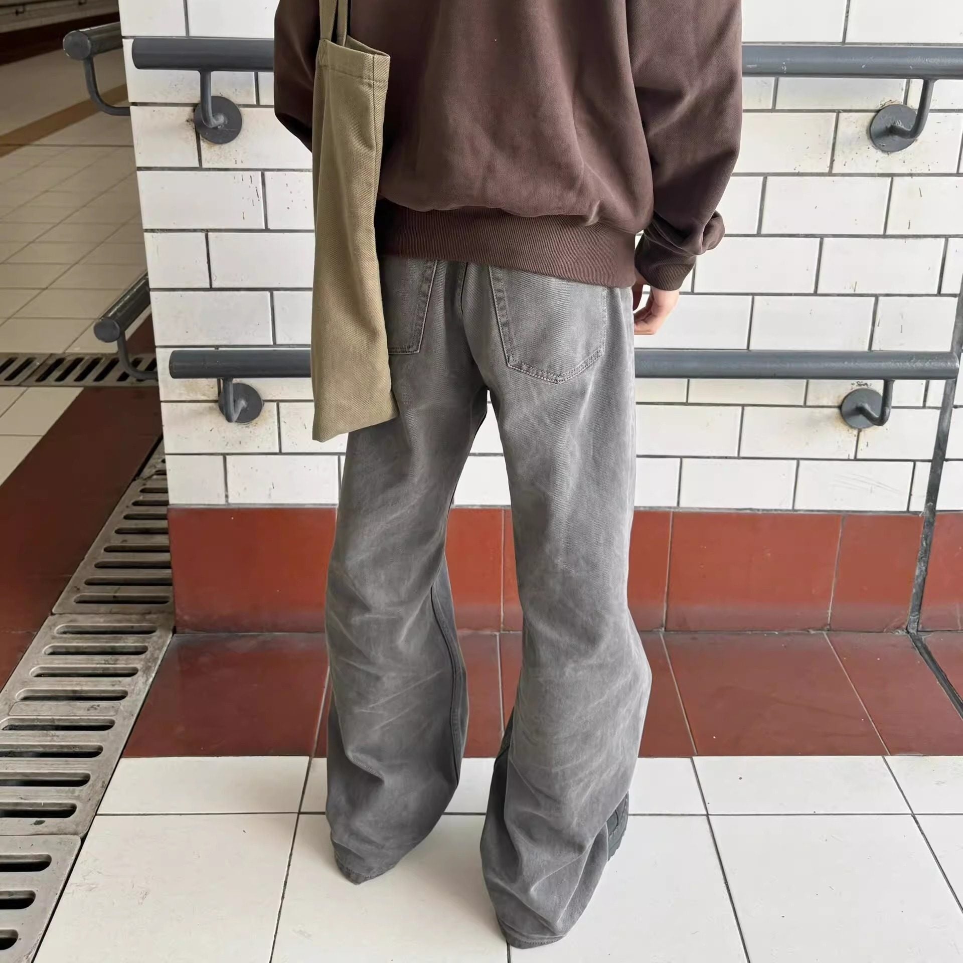 RELAY Distressed Gray Denim