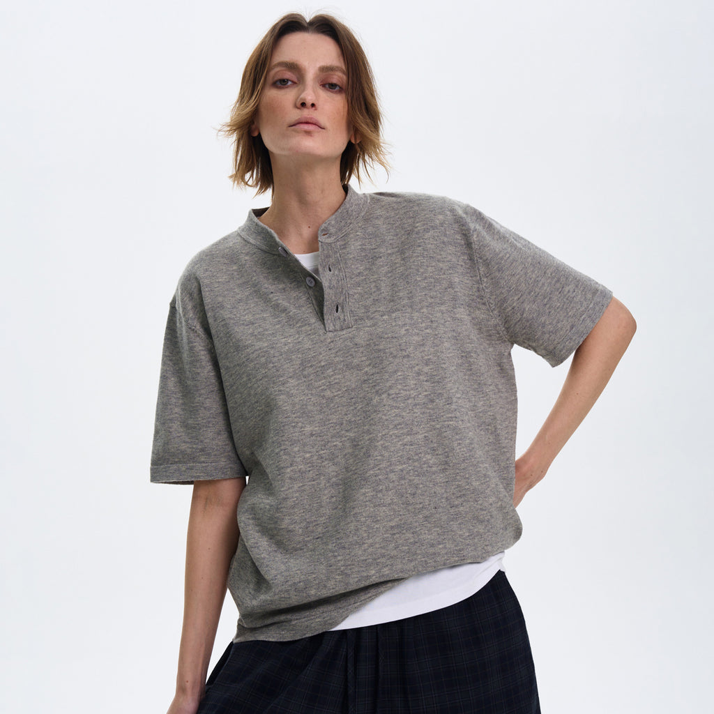 Vanta Henley Tee