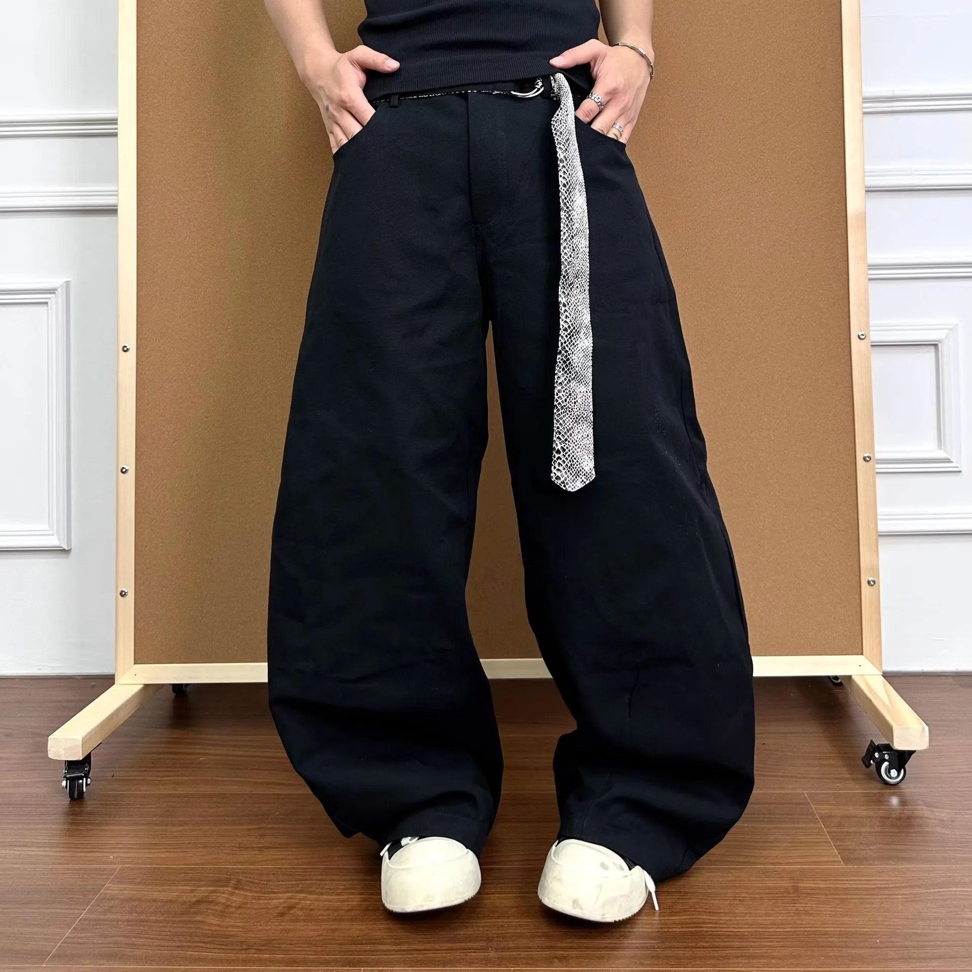 PHANTOM Straight Pant